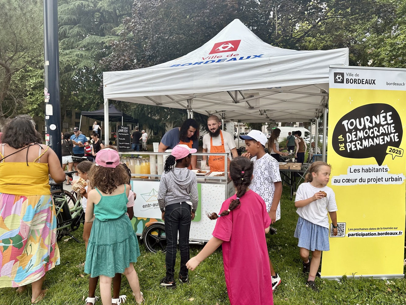 fr Tournée de la démocratie permanente à Bordeaux Sud