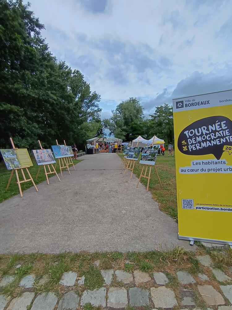 fr Journée de la démocratie permanente à Bastide